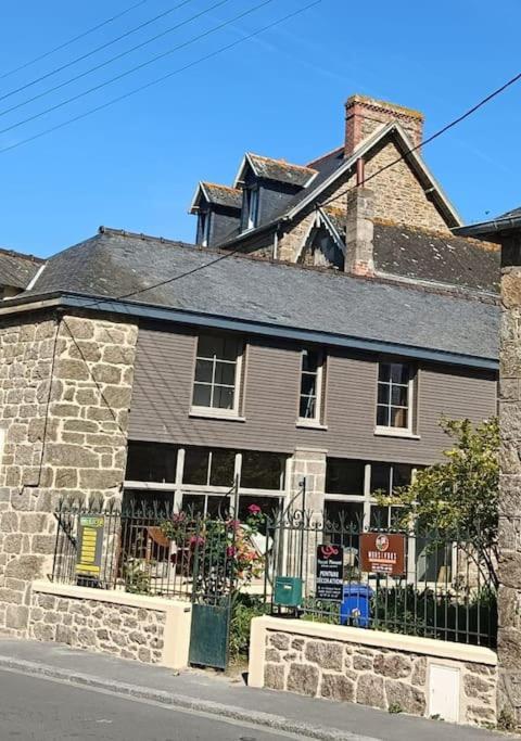 L'Aumonerie De Rotheneuf Apartment Saint-Malo Exterior photo